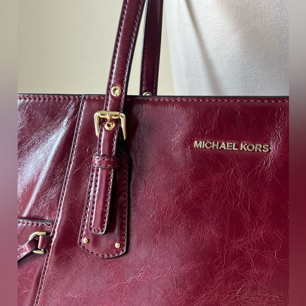 New 💖 Michael Kors Dark Berry Tote 🩷 - Picture 5 of 10